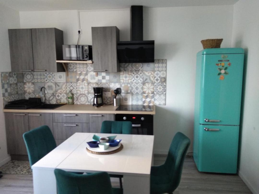Appartement 2 à 4 personnes vue mer à Santec au pied de la plage du Dossen vue mer Eksteriør bilde